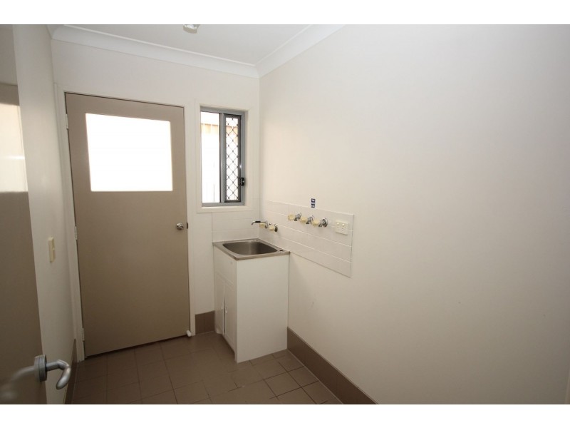 48 William Terrace, Oxley QLD 4075