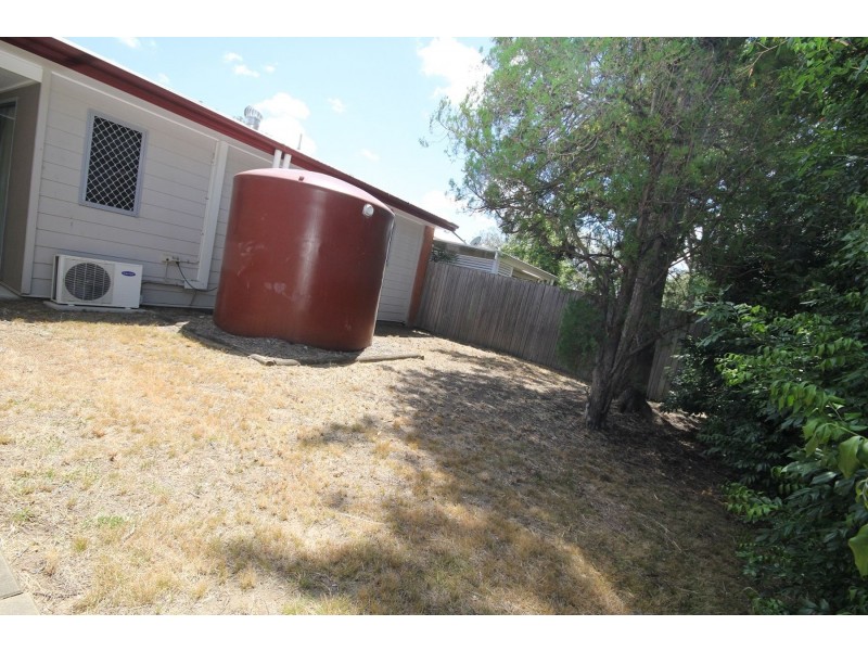 48 William Terrace, Oxley QLD 4075