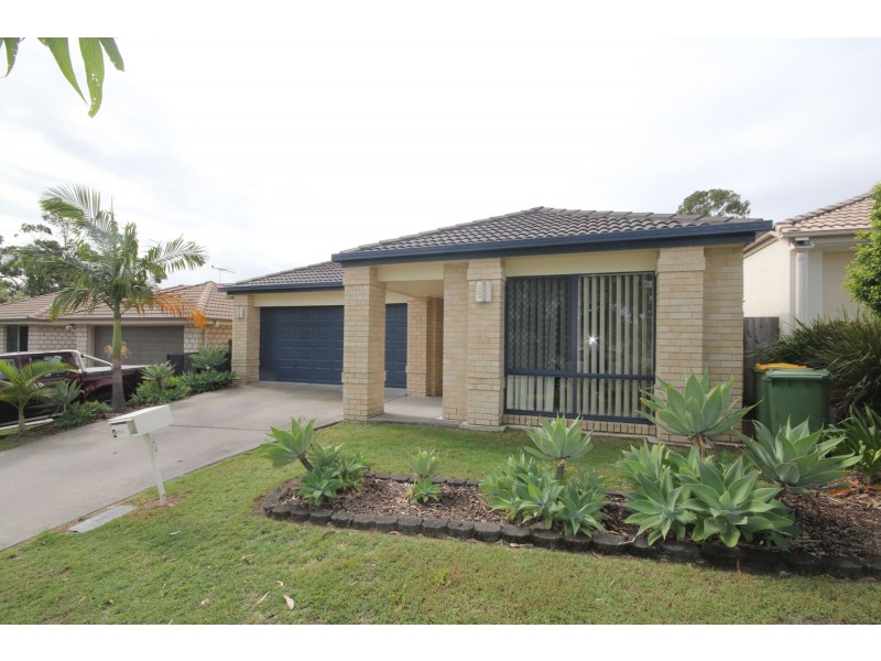 4 Oak Leaf Street, Springfield Lakes QLD 4300