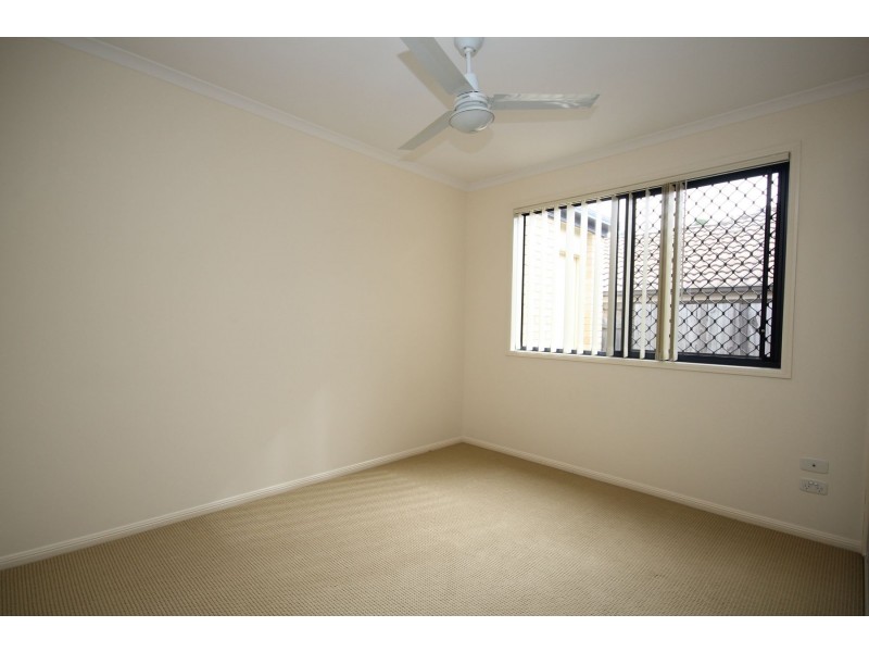 4 Oak Leaf Street, Springfield Lakes QLD 4300