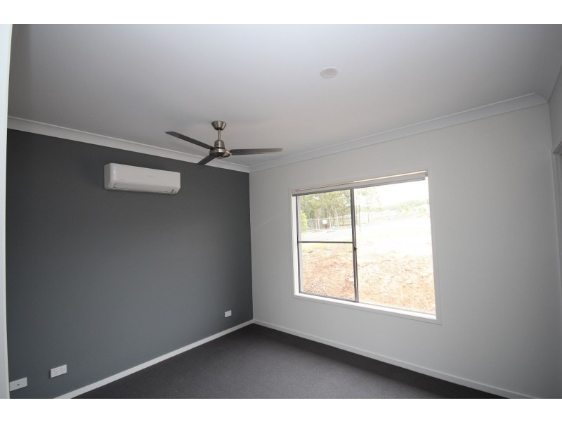 45 Cooper Way, Spring Mountain QLD 4124