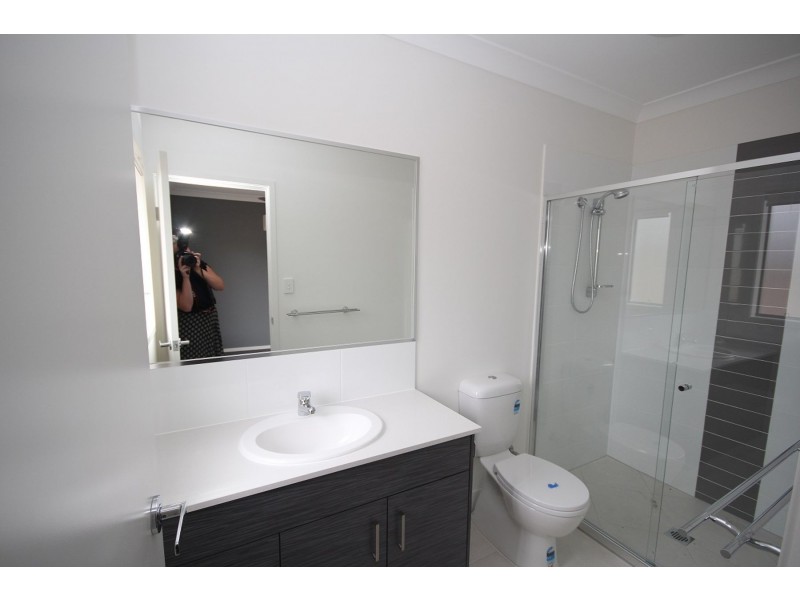 45 Cooper Way, Spring Mountain QLD 4124