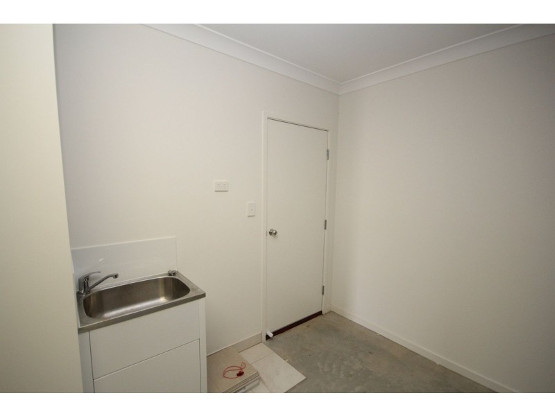 45 Cooper Way, Spring Mountain QLD 4124