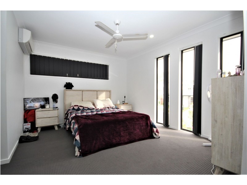 6 Madeira Street, Springfield Lakes QLD 4300