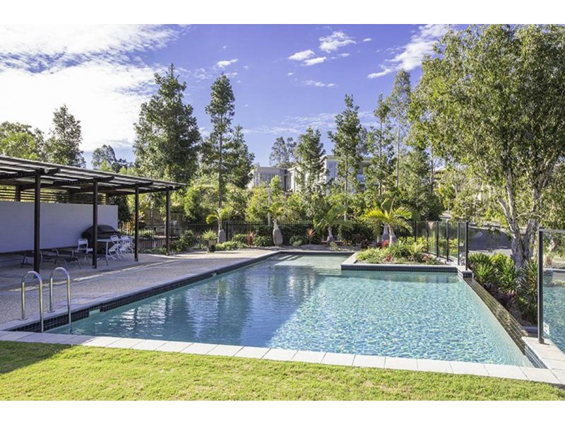 7/99 Brookwater Drive, Brookwater QLD 4300