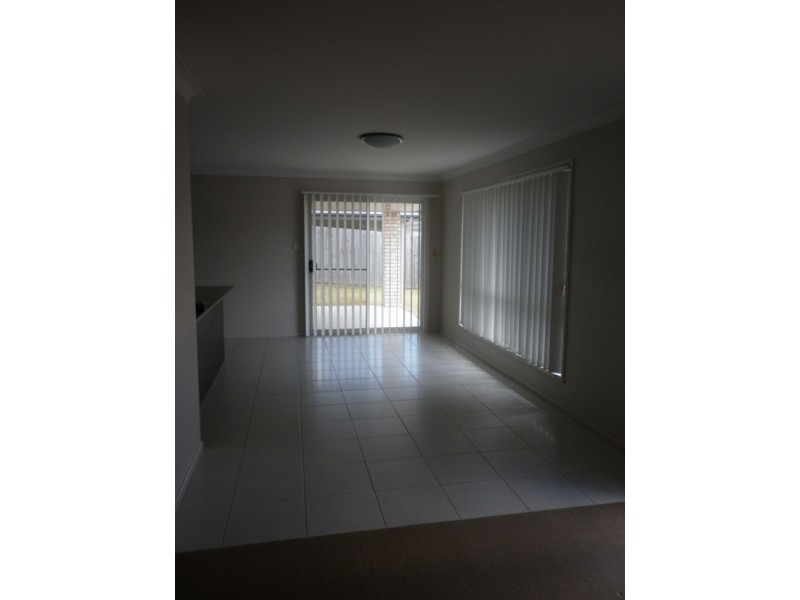 100 Valentine Circuit, Augustine Heights QLD 4300