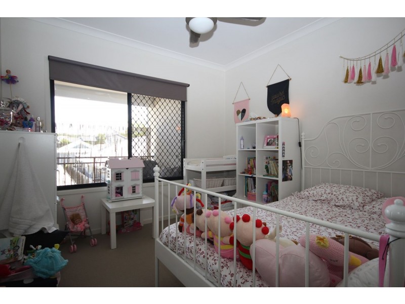 9 Everglades Street, Springfield Lakes QLD 4300