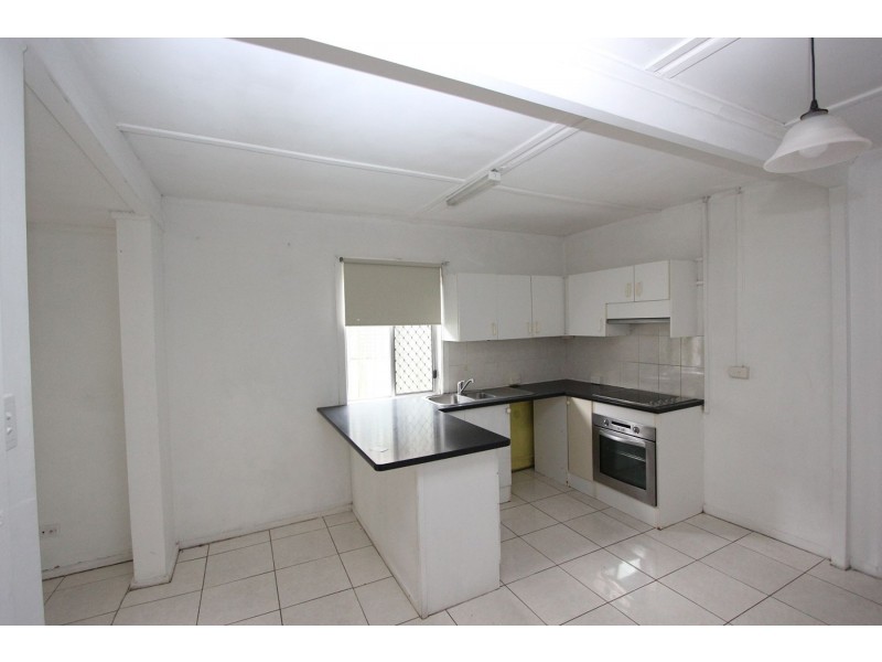 18 Alexander Road, Oxley QLD 4075