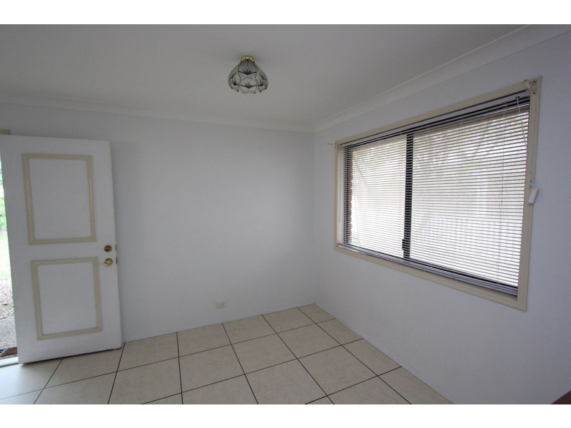 12 Alexander Road, Oxley QLD 4075