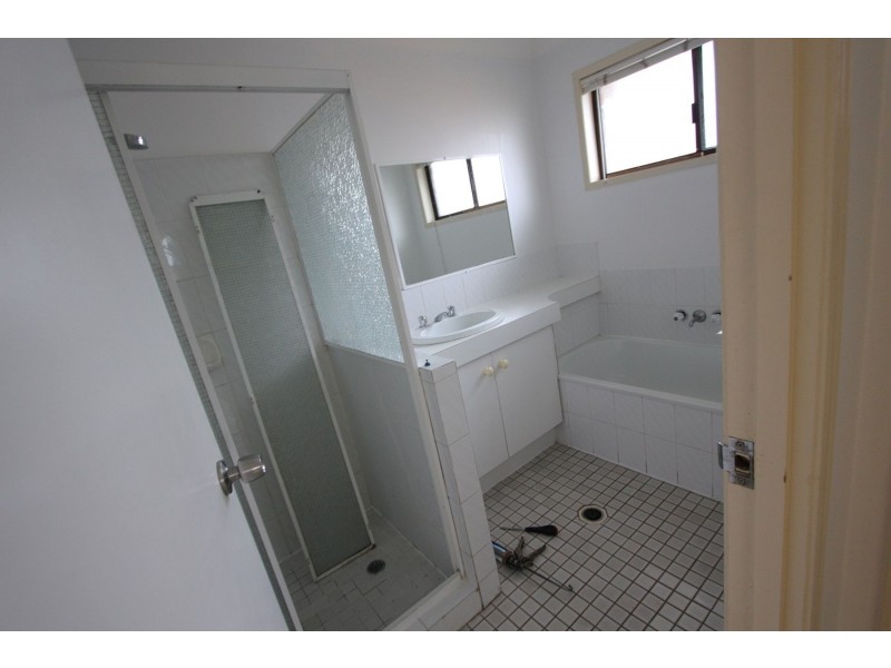 12 Alexander Road, Oxley QLD 4075