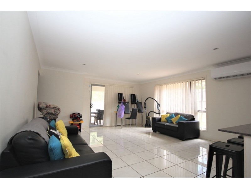 5 Chris, Redbank QLD 4301
