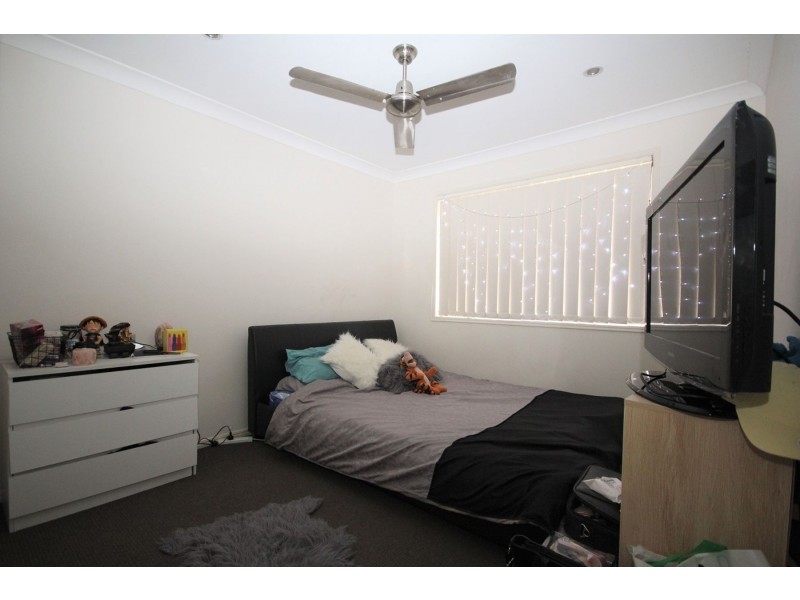 5 Chris, Redbank QLD 4301