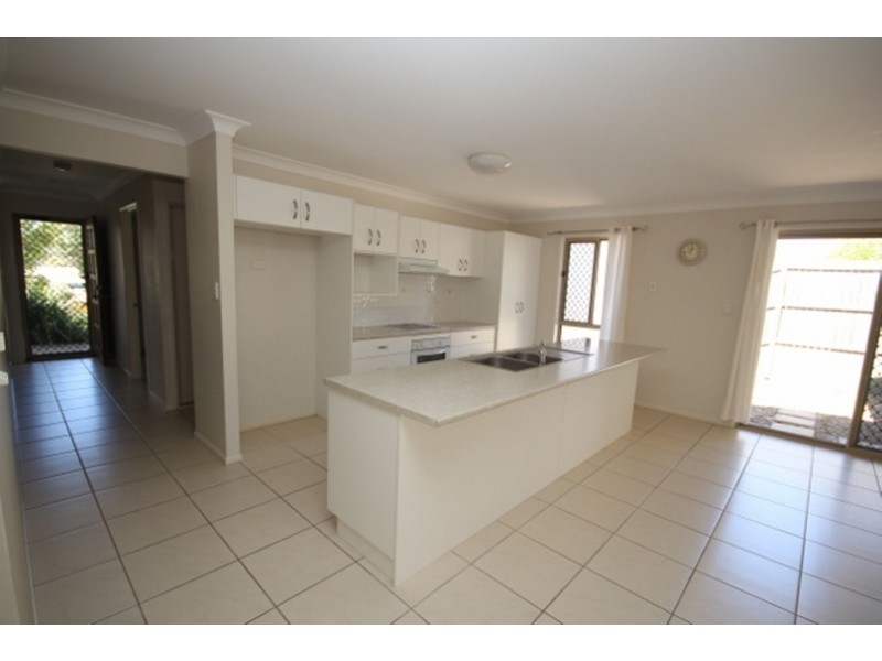 11 Sailboat Way, Springfield Lakes QLD 4300