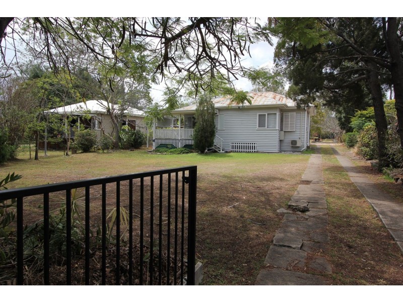 29 Cook Street, Oxley QLD 4075