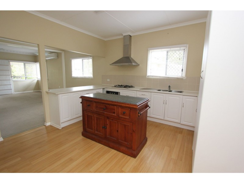 29 Cook Street, Oxley QLD 4075