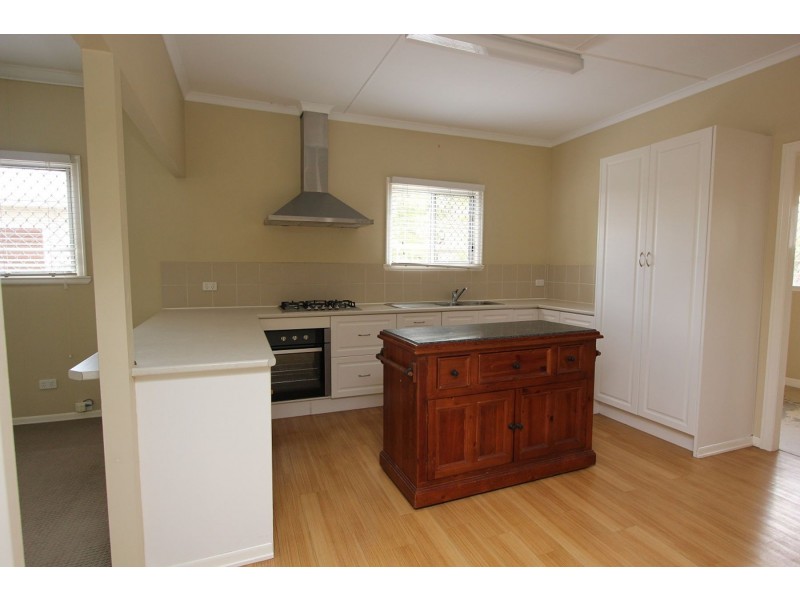 29 Cook Street, Oxley QLD 4075