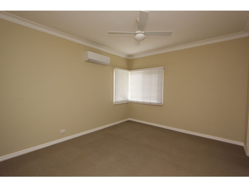 29 Cook Street, Oxley QLD 4075