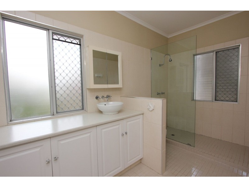 29 Cook Street, Oxley QLD 4075