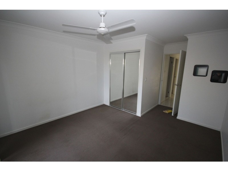 10 Kinglake Avenue, Springfield Lakes QLD 4300