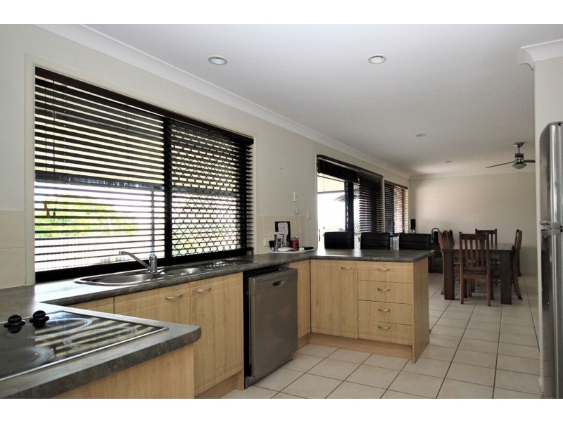 15 Curlew Street, Springfield QLD 4300