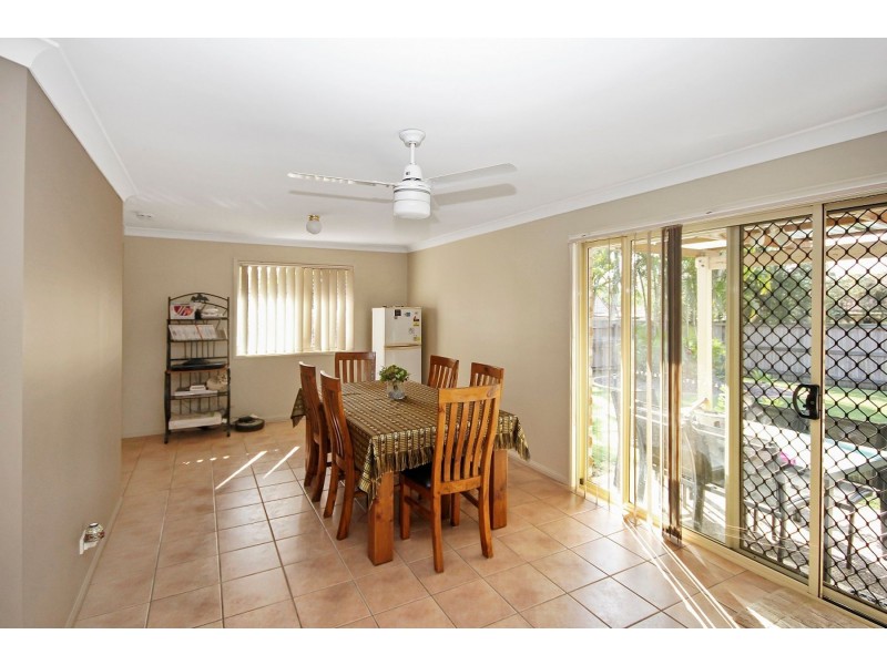 10 Savill Close, Forest Lake QLD 4078