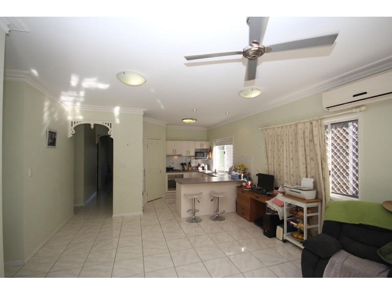9 Eclipse Court, Springfield Lakes QLD 4300