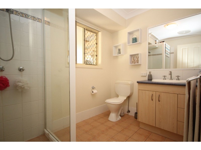 6 Dew Close, Springfield Lakes QLD 4300