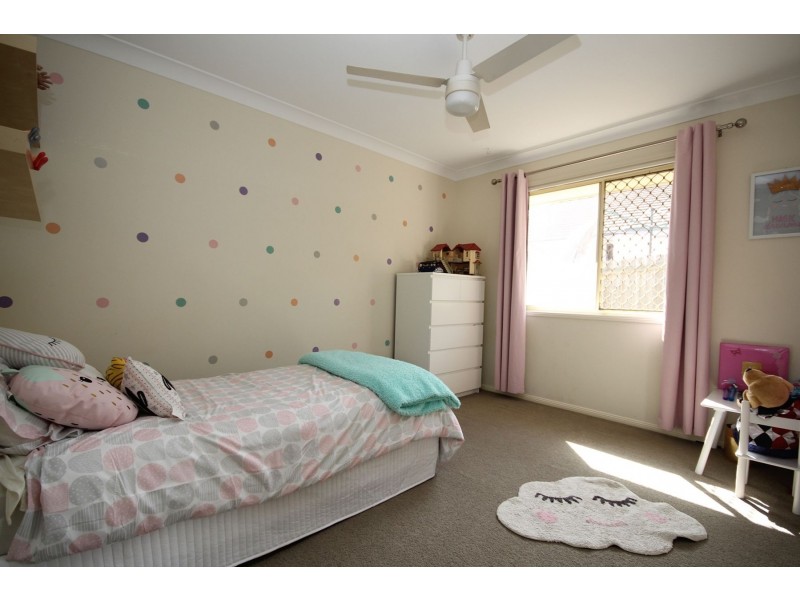 6 Dew Close, Springfield Lakes QLD 4300