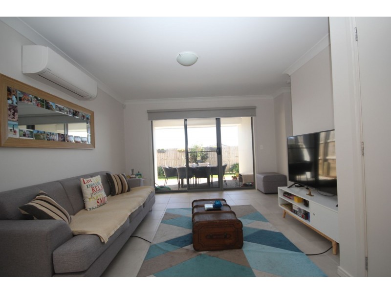 87 Angelica Avenue, Spring Mountain QLD 4124