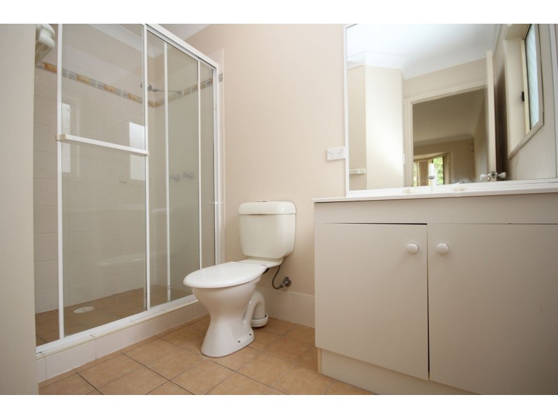 17 Greenleaf Avenue, Springfield Lakes QLD 4300