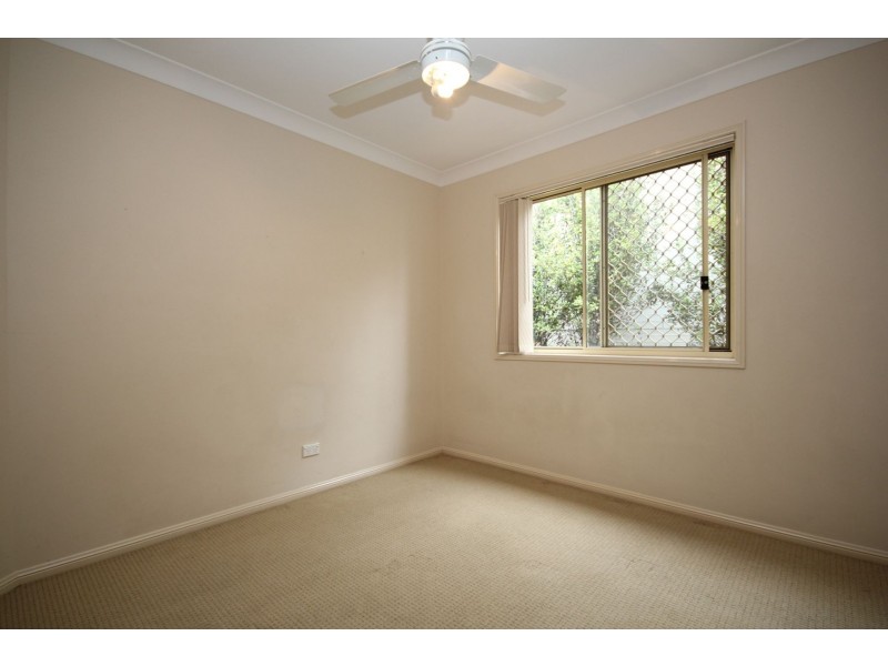 17 Greenleaf Avenue, Springfield Lakes QLD 4300