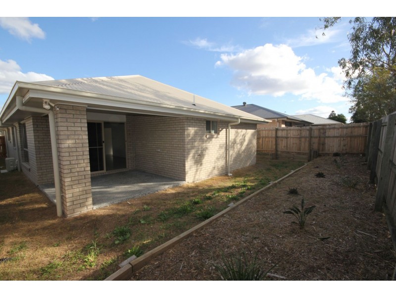 19 Wright Crescent, Flinders View QLD 4305