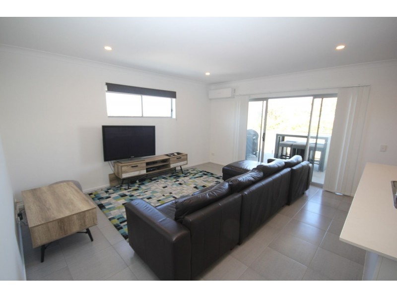 16/69 Cook Street, Oxley QLD 4075