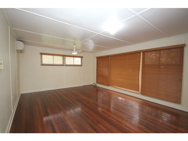 37 Palma Rosa Drive, Wulkuraka QLD 4305