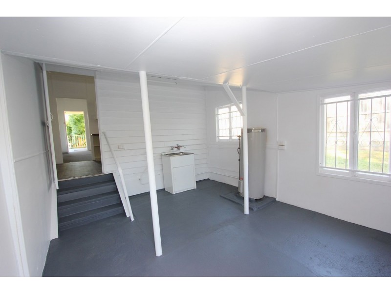 83 Ellen Street, Oxley QLD 4075