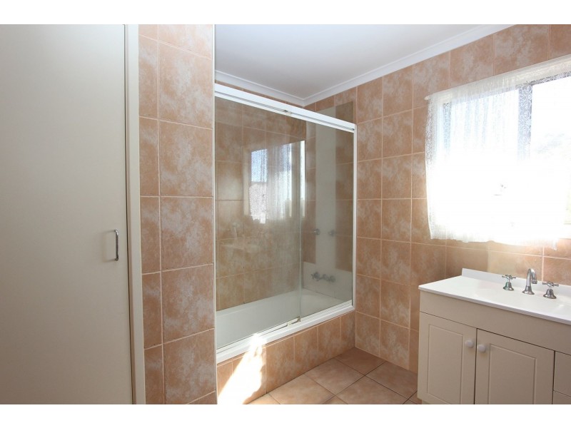 1 Beaumaris Street, Bellbird Park QLD 4300