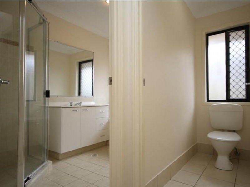 33 Scenic Crescent, Springfield QLD 4300