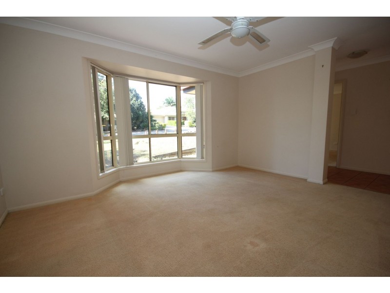 5 Booloumba Crescent, Forest Lake QLD 4078