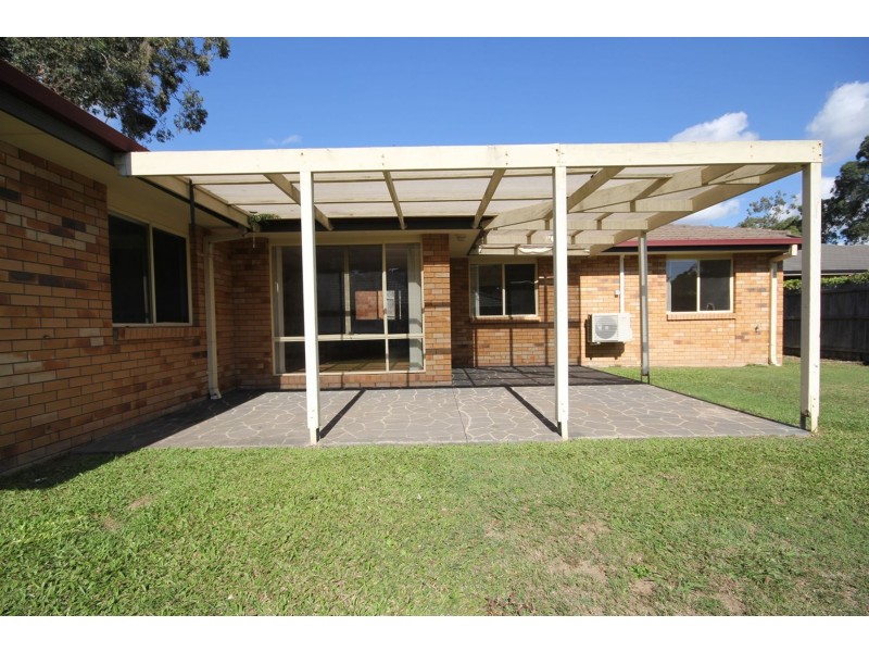 5 Booloumba Crescent, Forest Lake QLD 4078