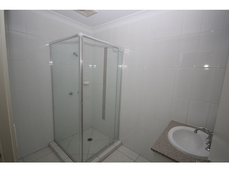 10 Kinglake Avenue, Springfield Lakes QLD 4300