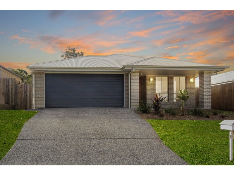 19 Wright Crescent, Flinders View QLD 4305