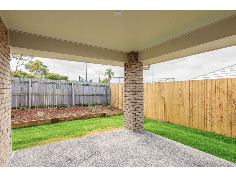 19 Wright Crescent, Flinders View QLD 4305