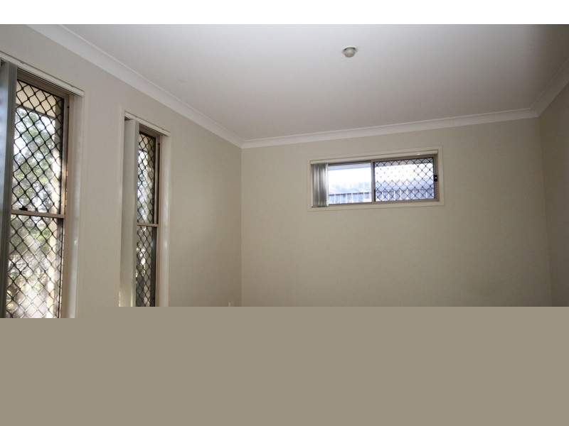 35 Lakes Entrance Drive, Springfield Lakes QLD 4300