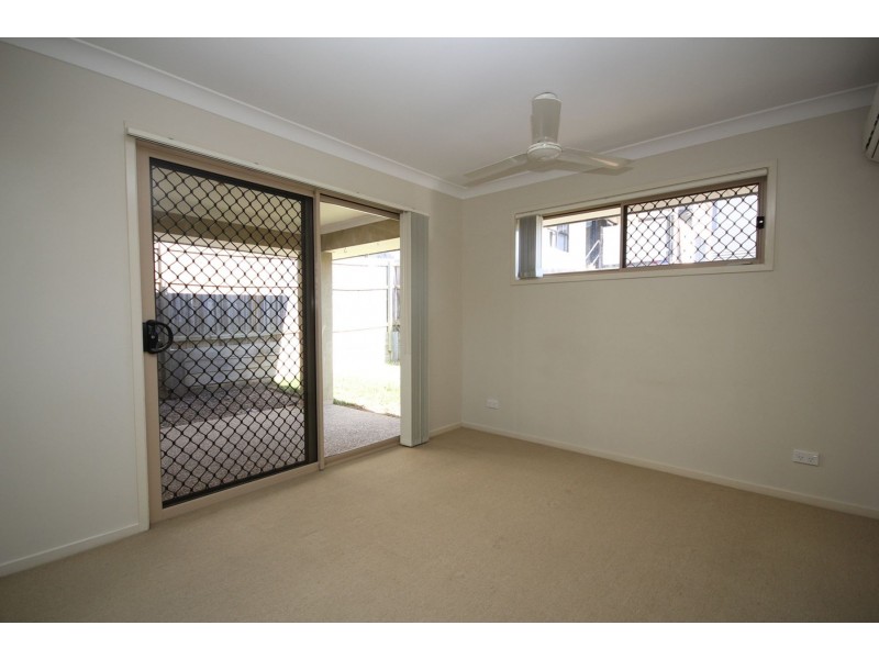 35 Lakes Entrance Drive, Springfield Lakes QLD 4300