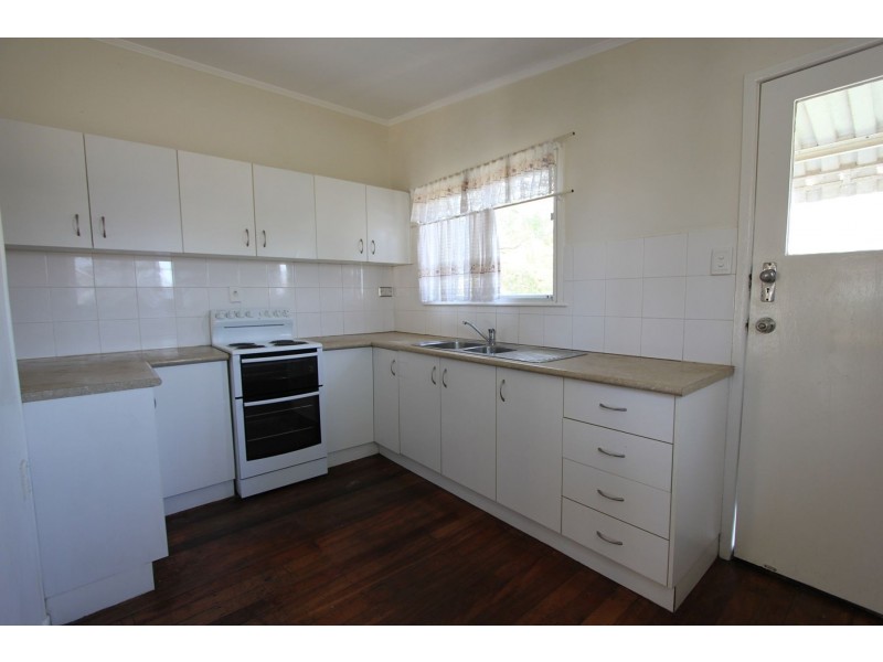 53 Bannerman Street, Oxley QLD 4075