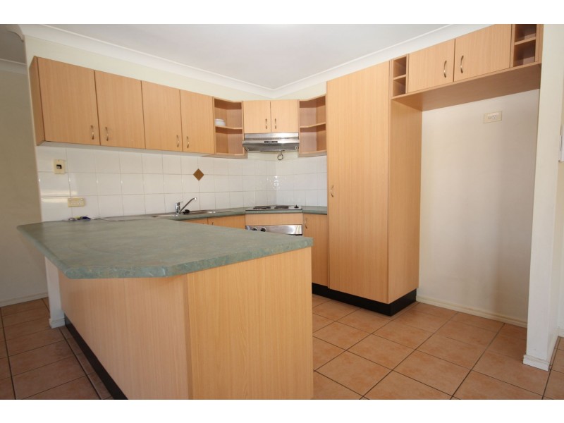 9 Rae Close, Camira QLD 4300