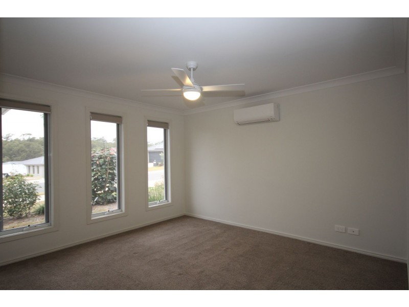 83 Angelica Avenue, Spring Mountain QLD 4124