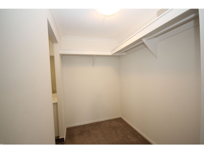 83 Angelica Avenue, Spring Mountain QLD 4124