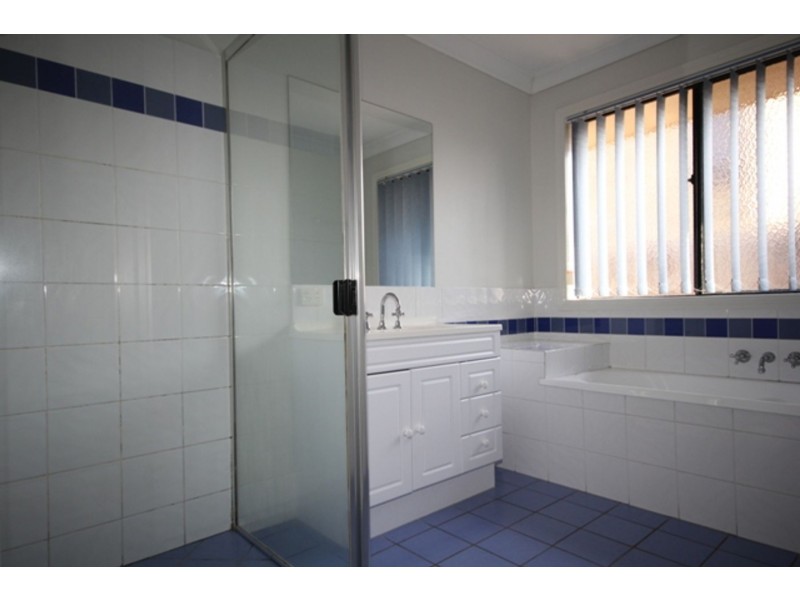 4 Canterbury Bells Circuit, Springfield Lakes QLD 4300