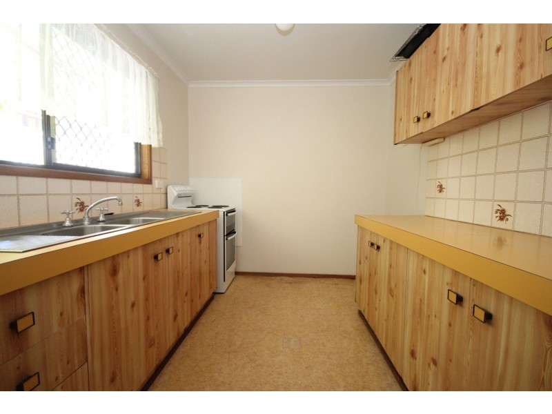 24 Ormond Road, Oxley QLD 4075